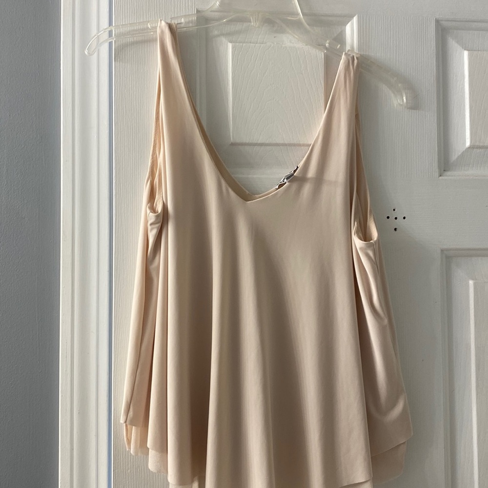 Cream lined fllowy lined tank top worn once